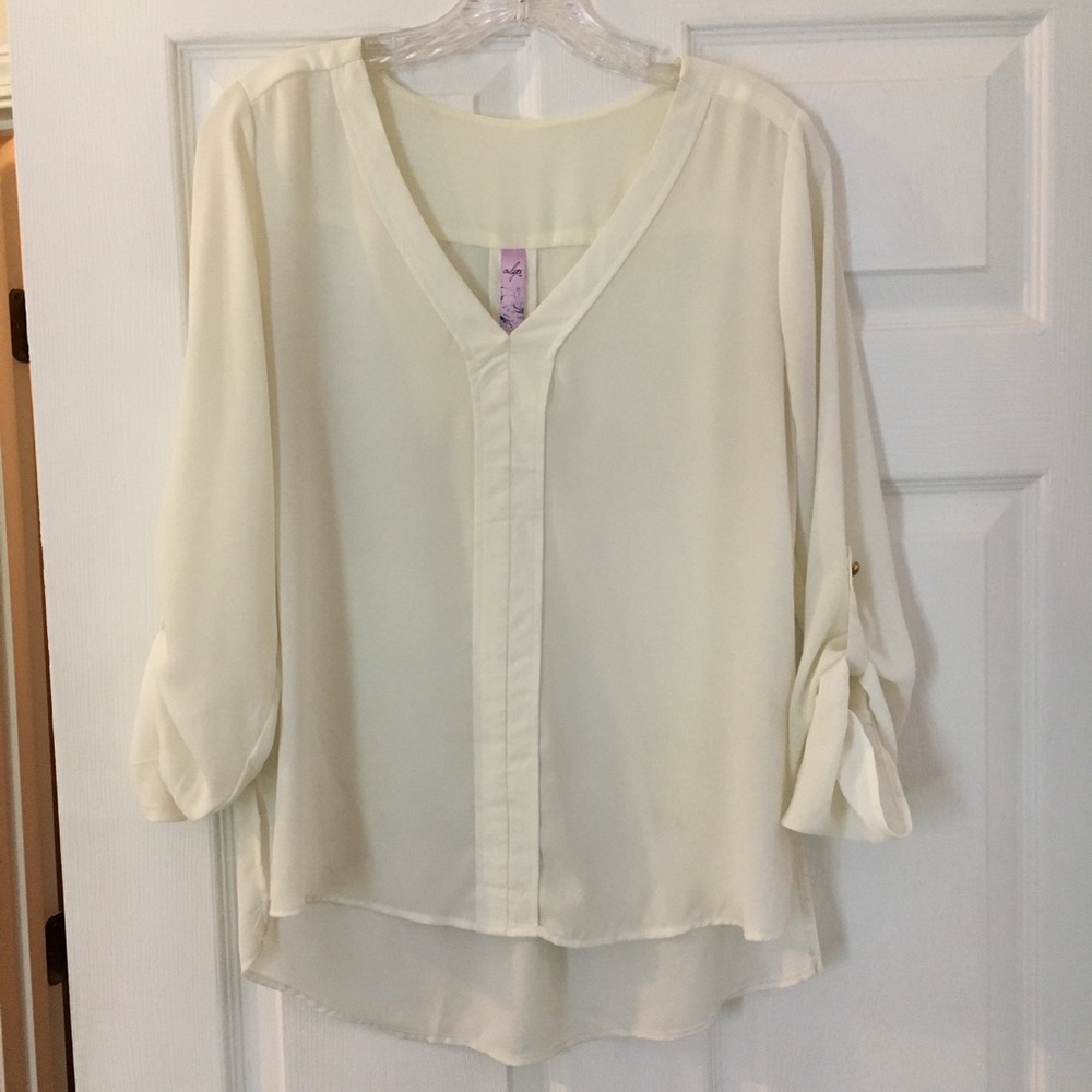 Alya ivory blouse
